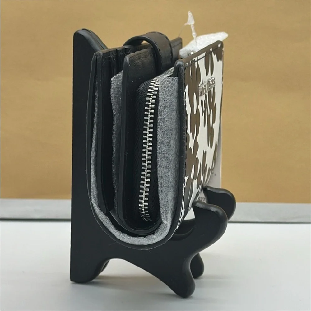 Michael Kors Black and White Floral Wallet - Picture 14 of 16